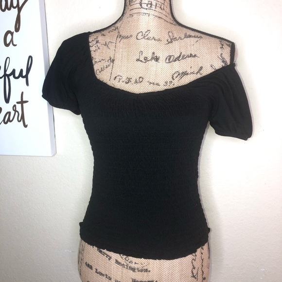 Aeropostale Ruched Smocked Black Crop Top Size Medium - Picture 2 of 8